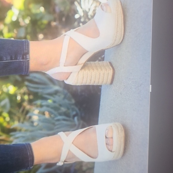 Yellowbox Platform Sandals size 8.5 - Picture 7 of 7